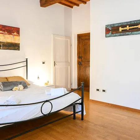 Daire - Rustic Style Flat Pisa